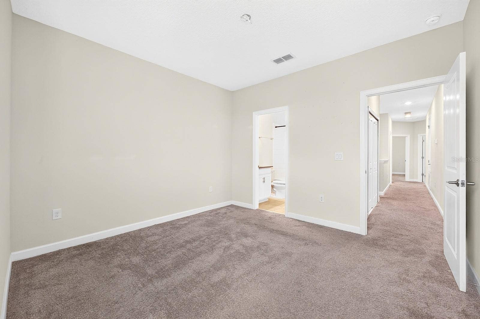 4911 TRIBUTE TRAIL, Kissimmee, FL 34746 Room 1