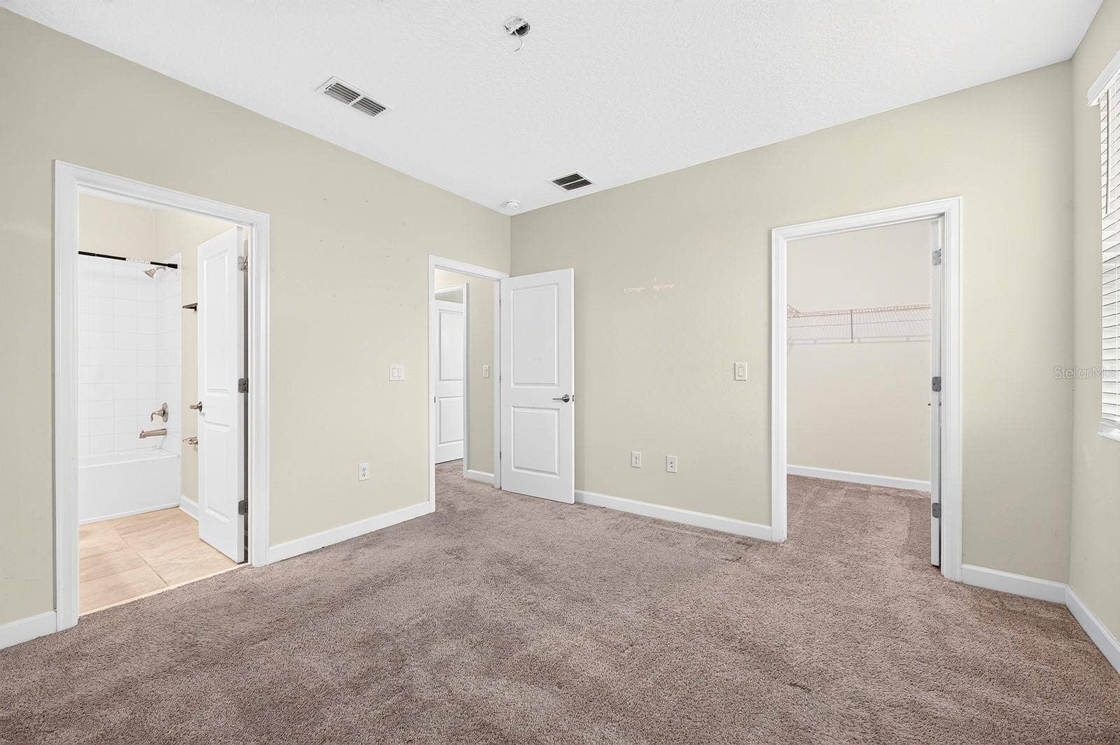 4911 TRIBUTE TRAIL, Kissimmee, FL 34746 Room 1