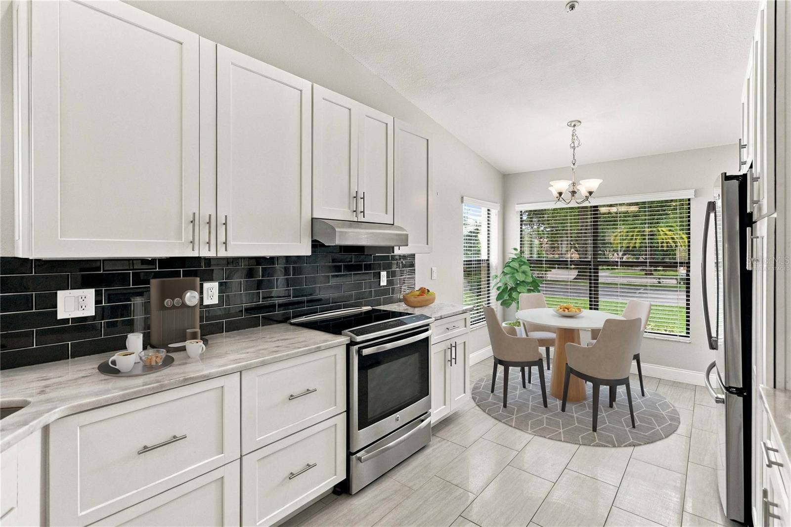 287 CURLEW CIRCLE, Altamonte Springs, FL 32701 Virtually Staged
