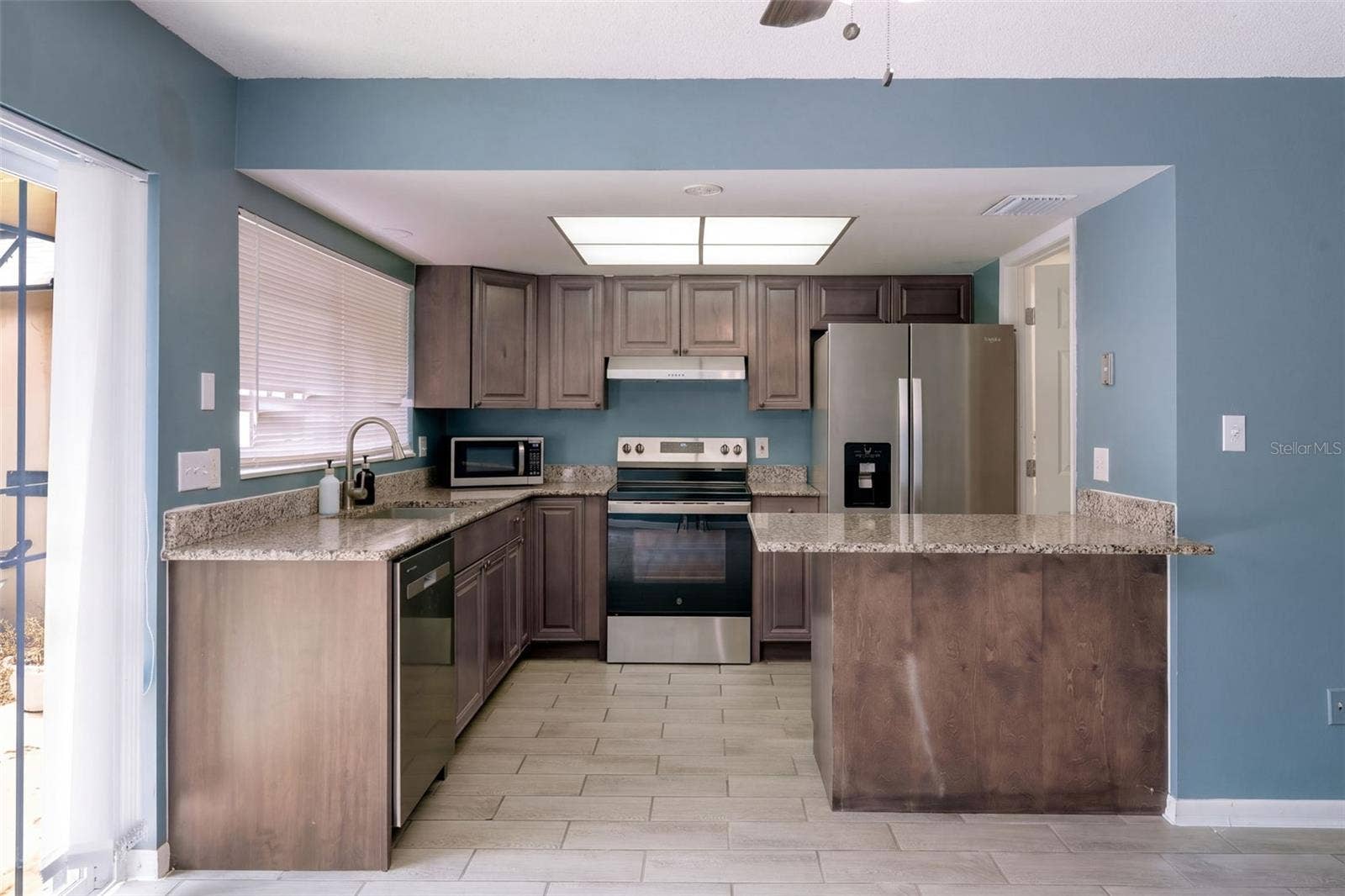 5423 BROOKSWOOD WAY, #801, Orlando, FL 32808 5423 BROOKSWOOD WAY, #801, Orlando, FL 32808