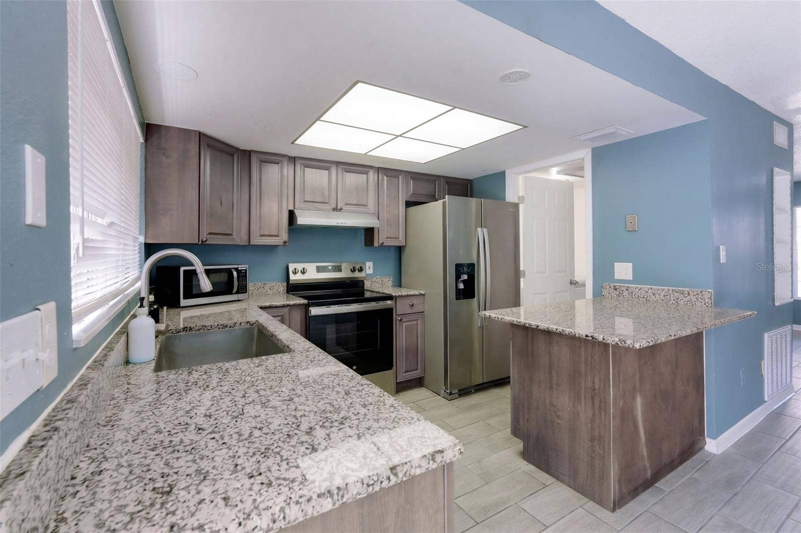 5423 BROOKSWOOD WAY, #801, Orlando, FL 32808 5423 BROOKSWOOD WAY, #801, Orlando, FL 32808
