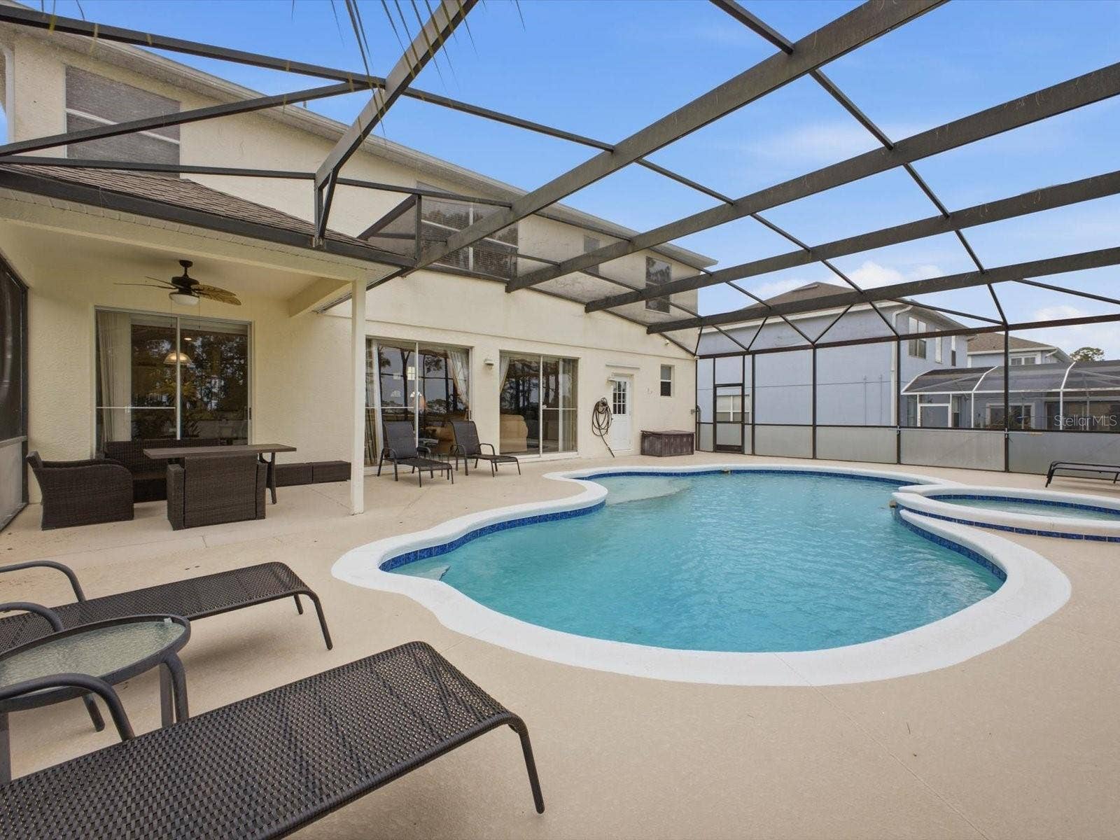 209 N HAMPTON DR, Davenport, FL 33897 209 N HAMPTON DR, Davenport, FL 33897