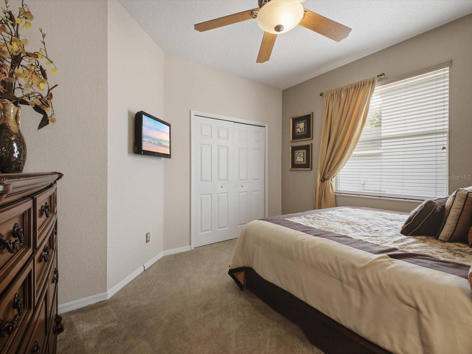 209 N HAMPTON DR, Davenport, FL 33897 209 N HAMPTON DR, Davenport, FL 33897