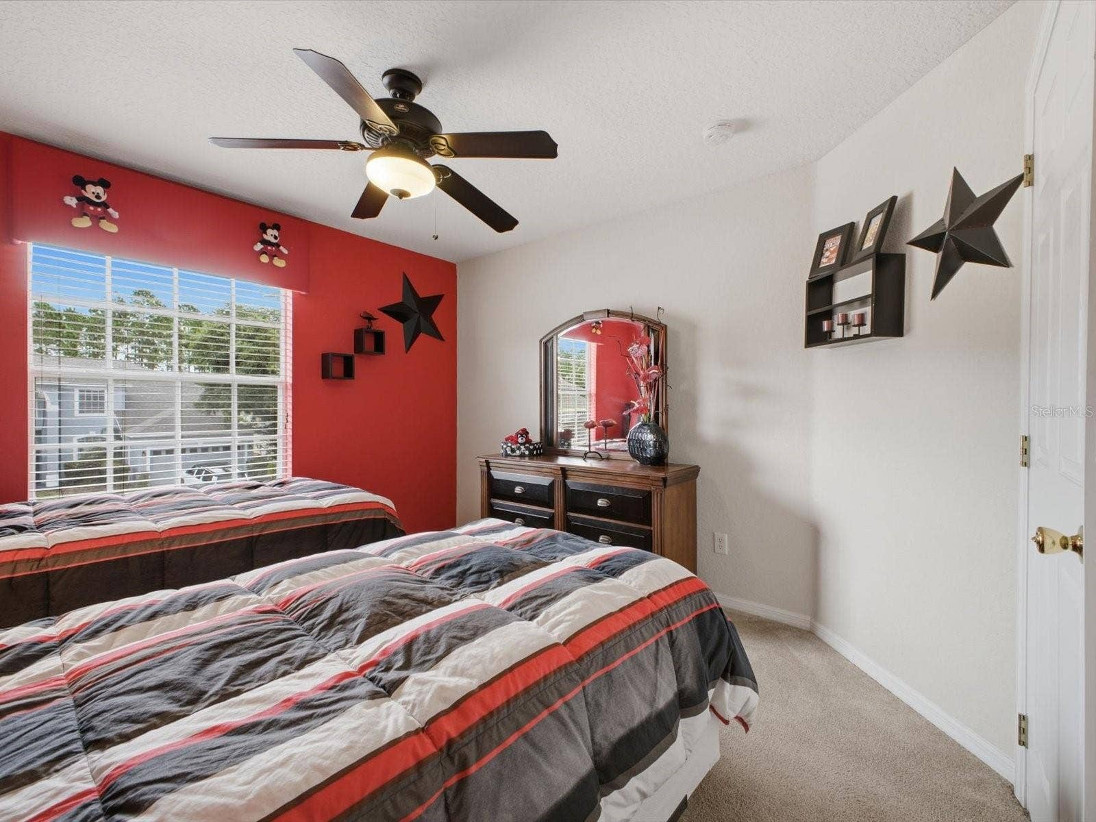 209 N HAMPTON DR, Davenport, FL 33897 209 N HAMPTON DR, Davenport, FL 33897