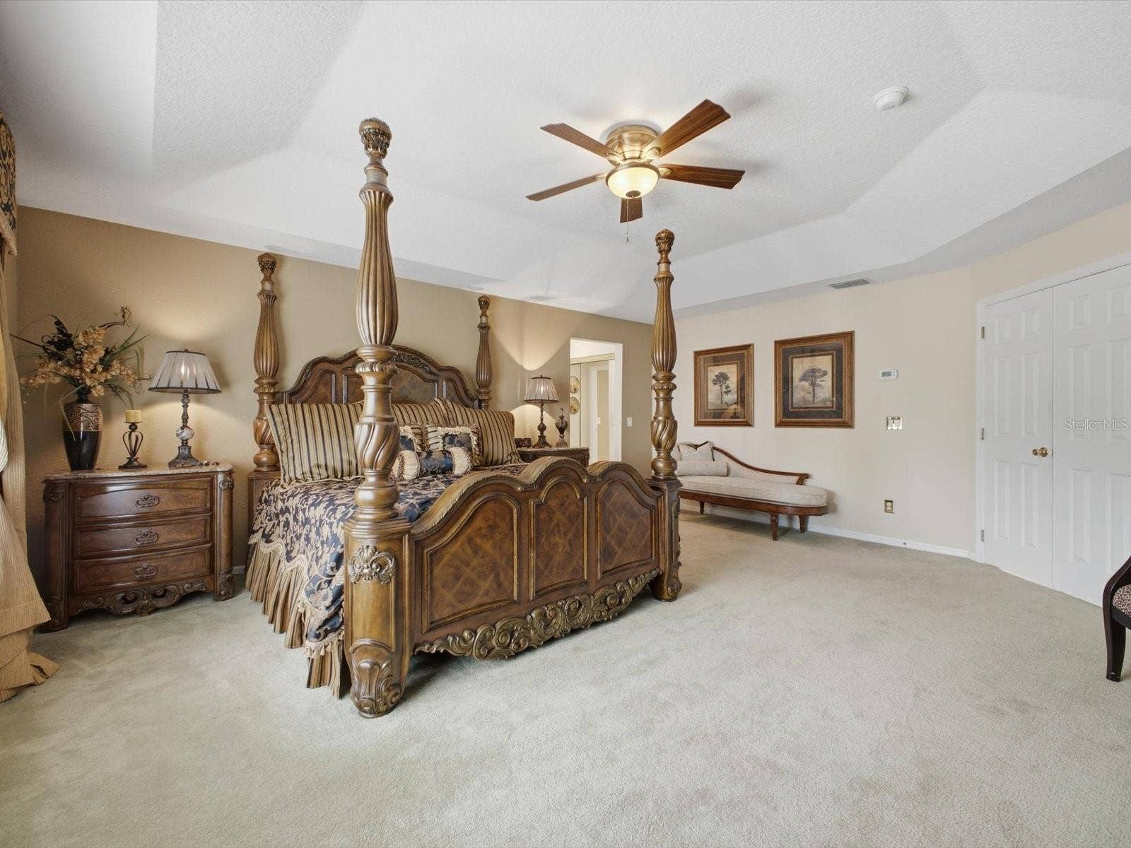 209 N HAMPTON DR, Davenport, FL 33897 209 N HAMPTON DR, Davenport, FL 33897