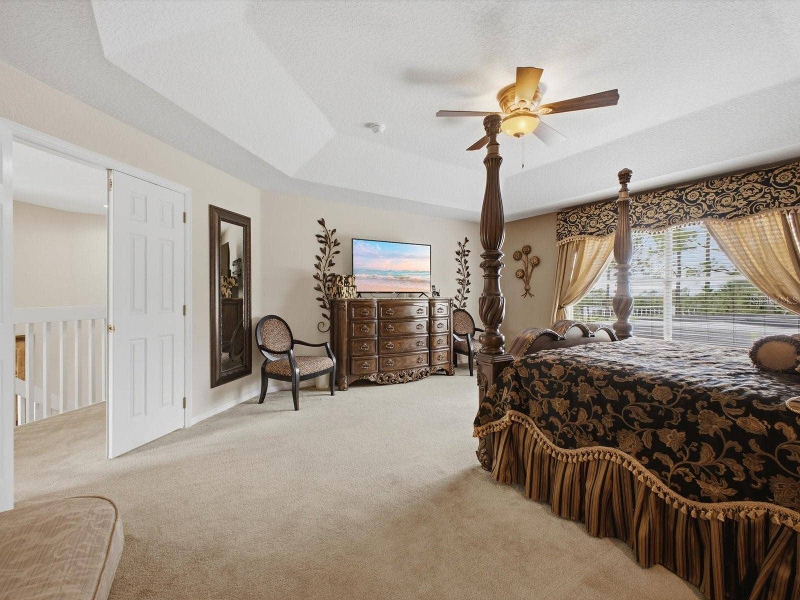 209 N HAMPTON DR, Davenport, FL 33897 209 N HAMPTON DR, Davenport, FL 33897