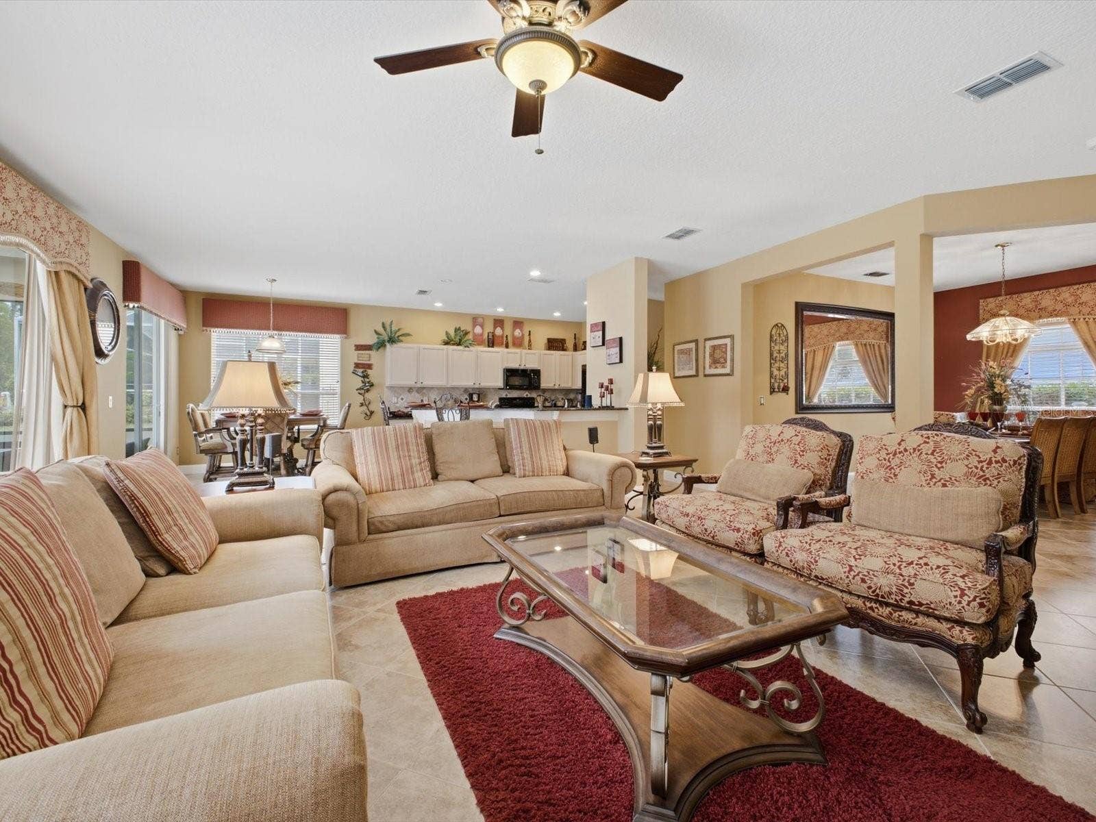 209 N HAMPTON DR, Davenport, FL 33897 209 N HAMPTON DR, Davenport, FL 33897
