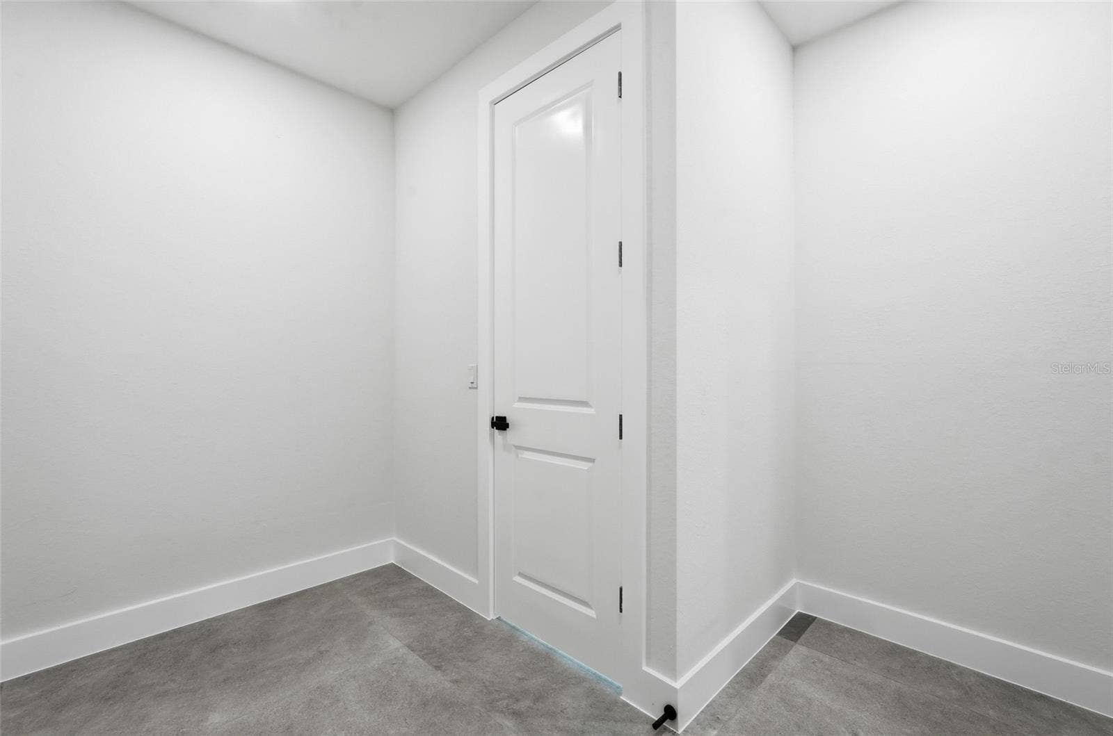 329 NE 15TH TERRACE, Cape Coral, FL 33909 Walk-in closet