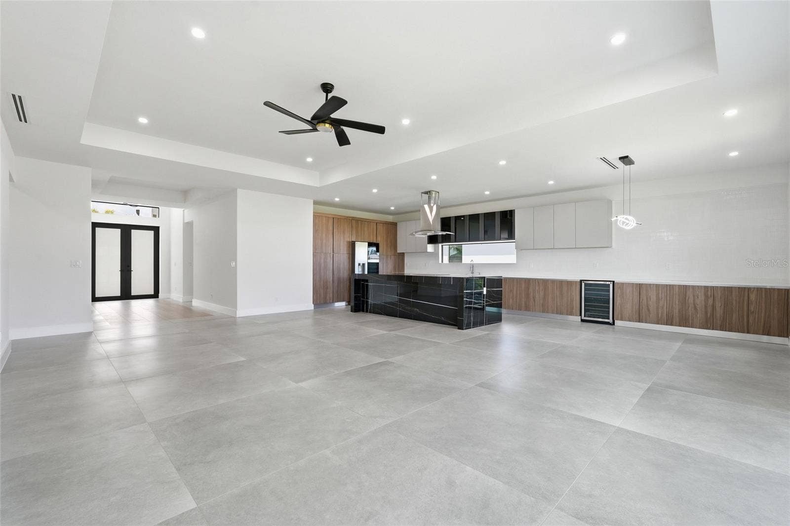 329 NE 15TH TERRACE, Cape Coral, FL 33909 Living/Dining/Kitchen