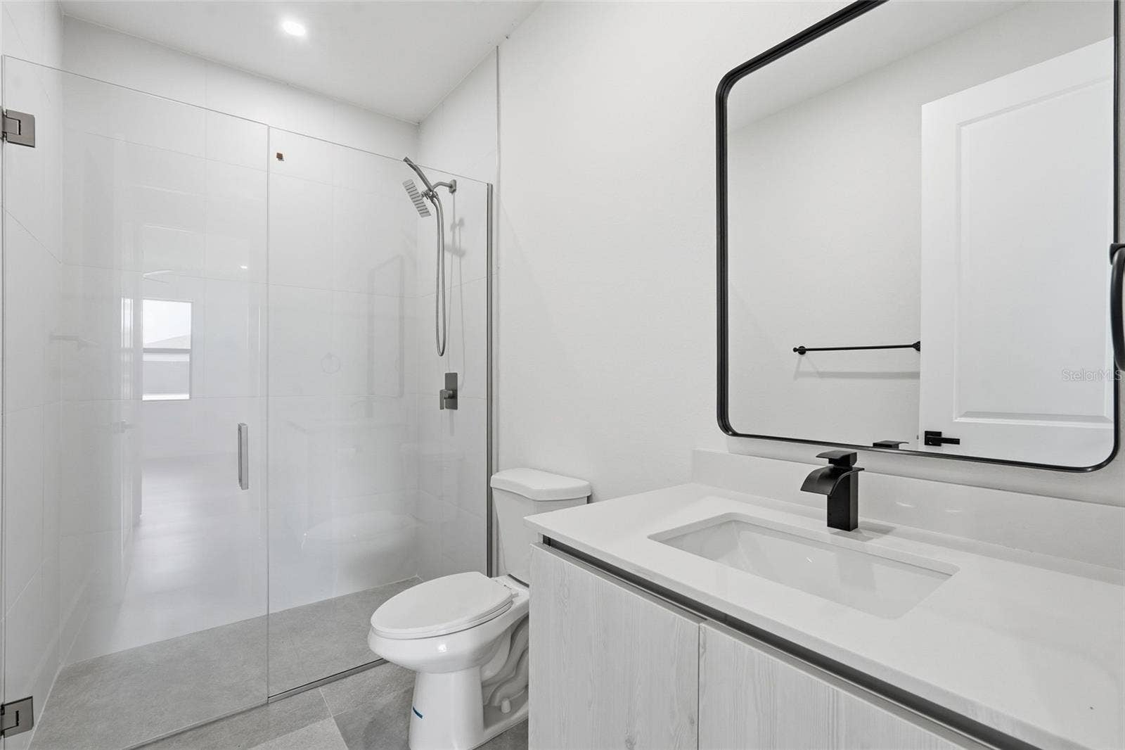 329 NE 15TH TERRACE, Cape Coral, FL 33909 Bathroom