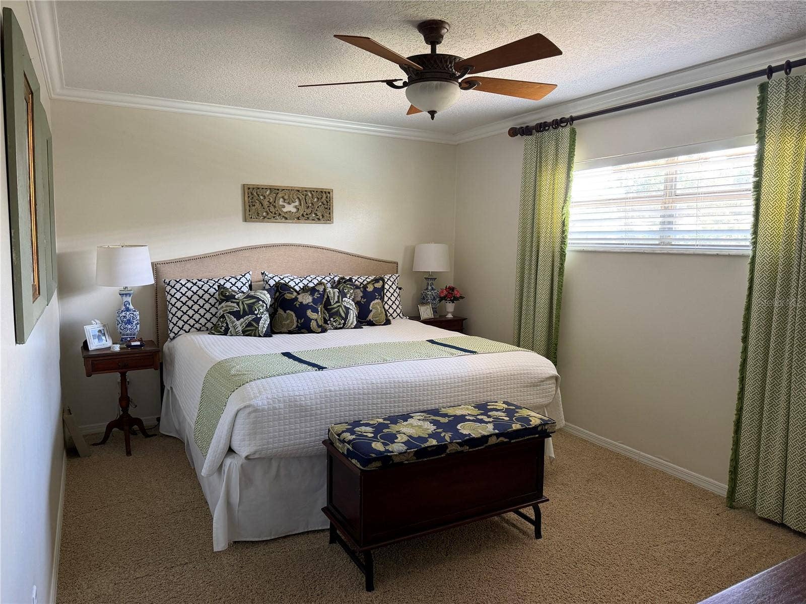 1114 WALD ROAD, Orlando, FL 32806 Bedroom 4 with ensuite and access to screened porch and pool