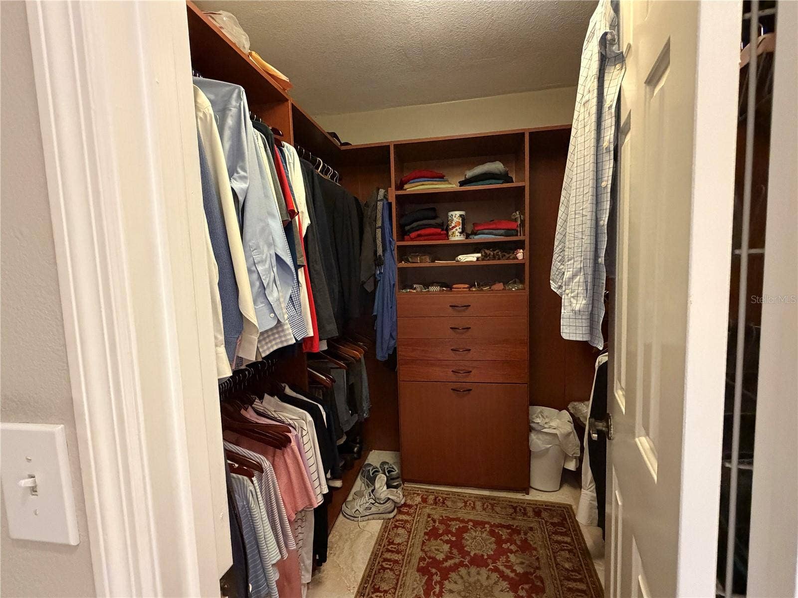 1114 WALD ROAD, Orlando, FL 32806 Walk in closet with organizers
