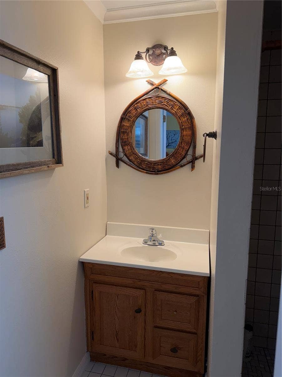 1114 WALD ROAD, Orlando, FL 32806 Bonus room full bath