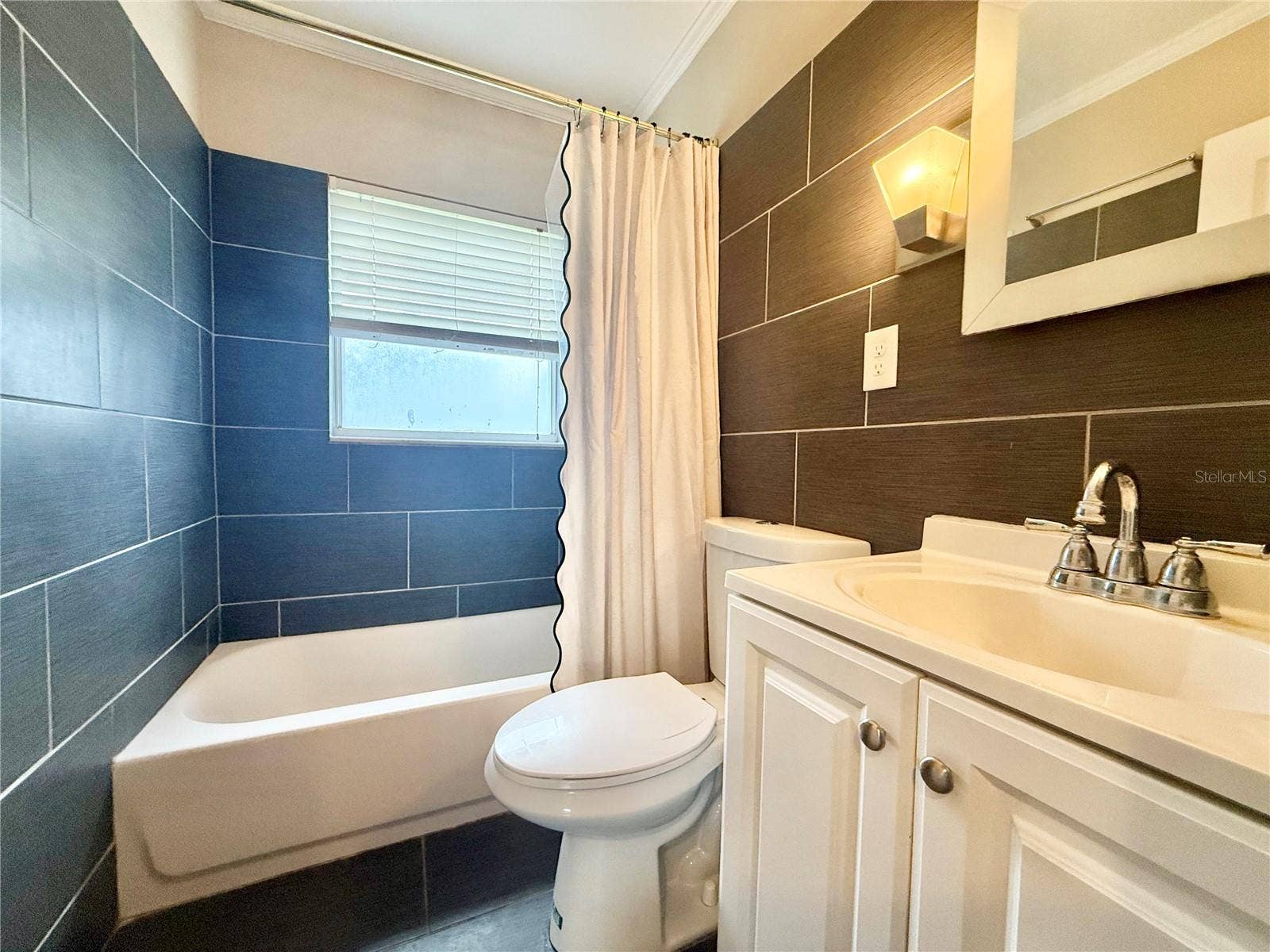 932 W PRINCETON STREET, Orlando, FL 32804