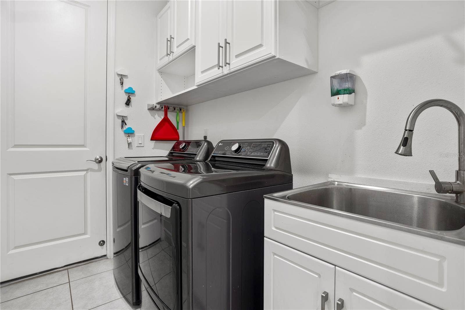 2052 WOOD THRUSH LANE, Winter Park, FL 32792 2052 WOOD THRUSH LANE, Winter Park, FL 32792