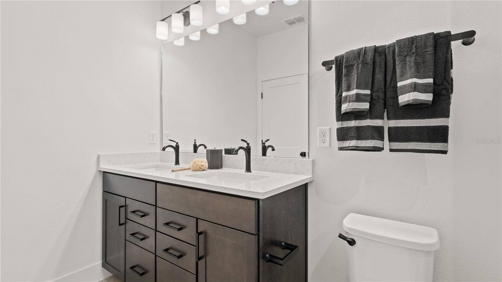 15231 GROVESIDE ROAD, Winter Garden, FL 34787 15231 GROVESIDE ROAD, Winter Garden, FL 34787