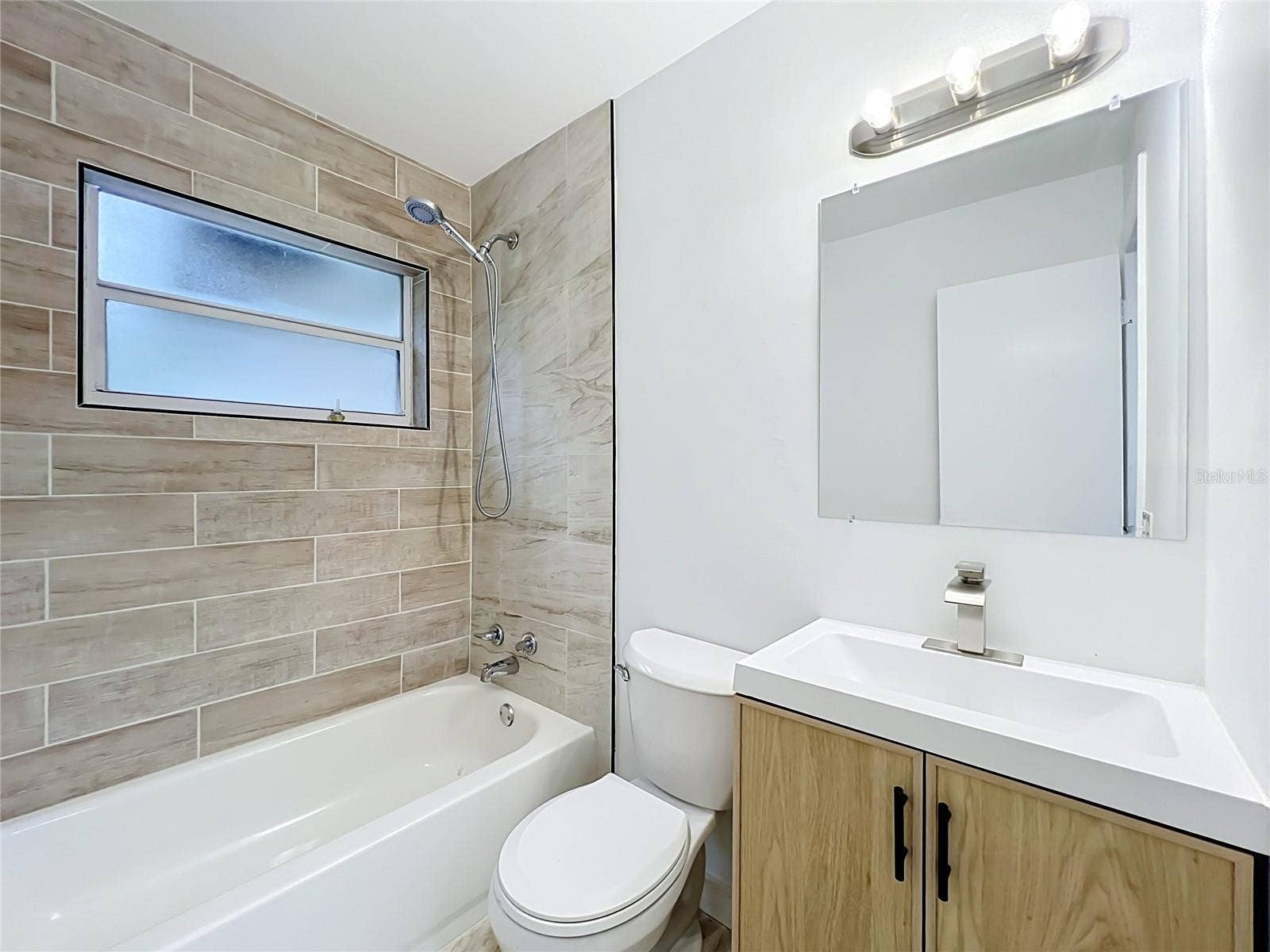 1127 GROVE AVENUE, Cocoa, FL 32922 Bathroom