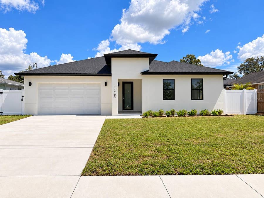 Property photo for 11703 COUNTRY CLUB PLACE, Tampa, FL