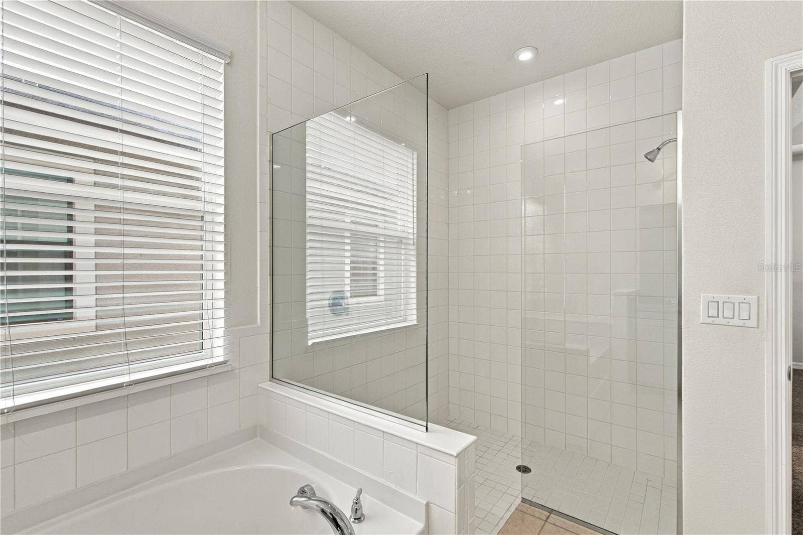 2500 AVIAN LOOP, Kissimmee, FL 34741
