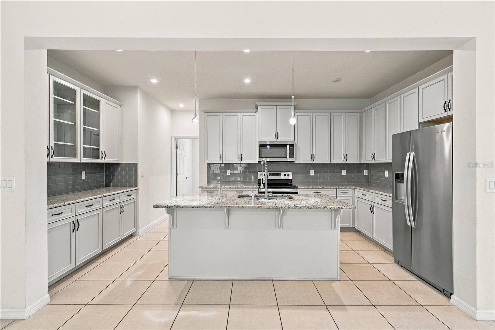 2500 AVIAN LOOP, Kissimmee, FL 34741