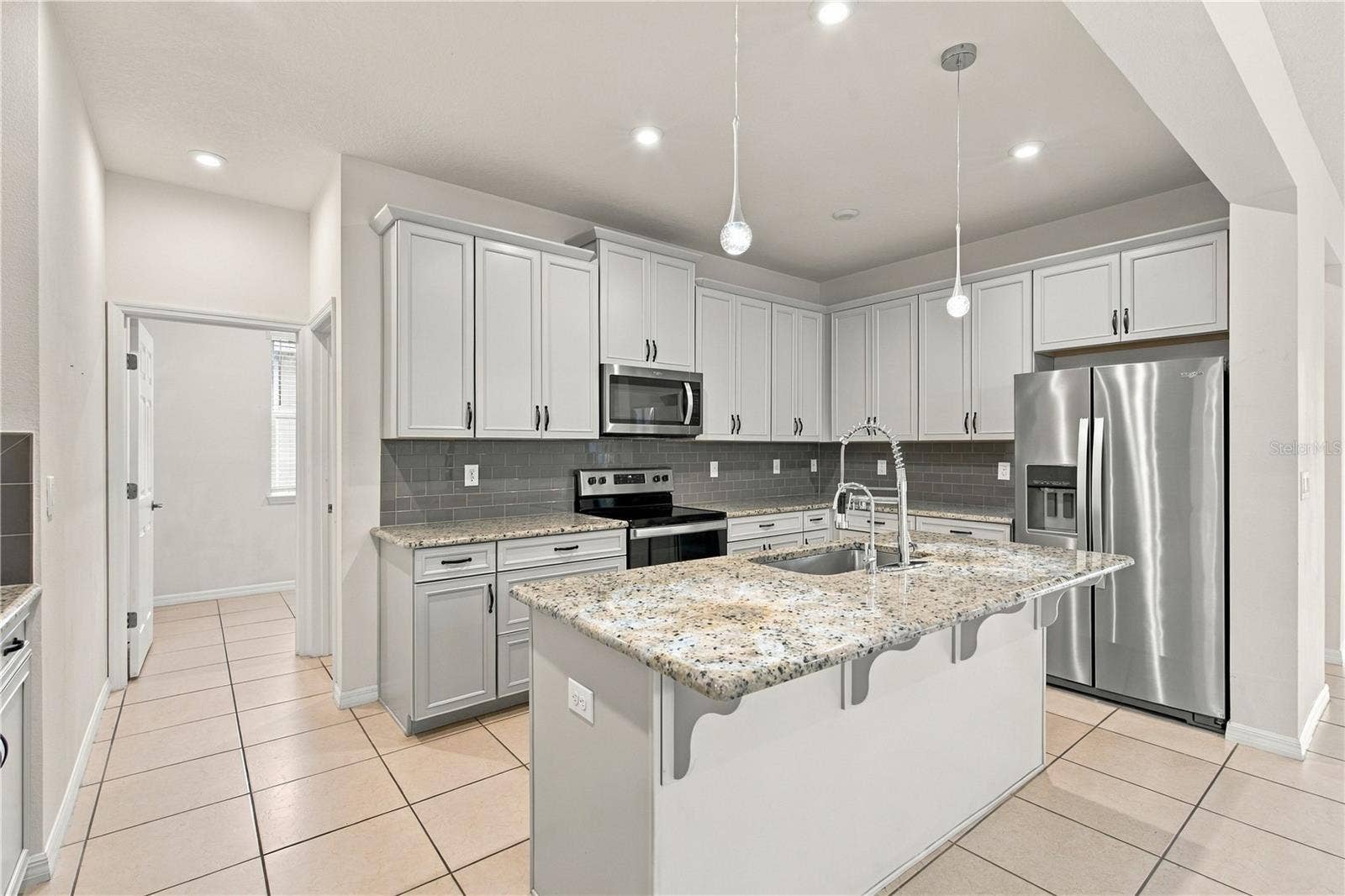 2500 AVIAN LOOP, Kissimmee, FL 34741