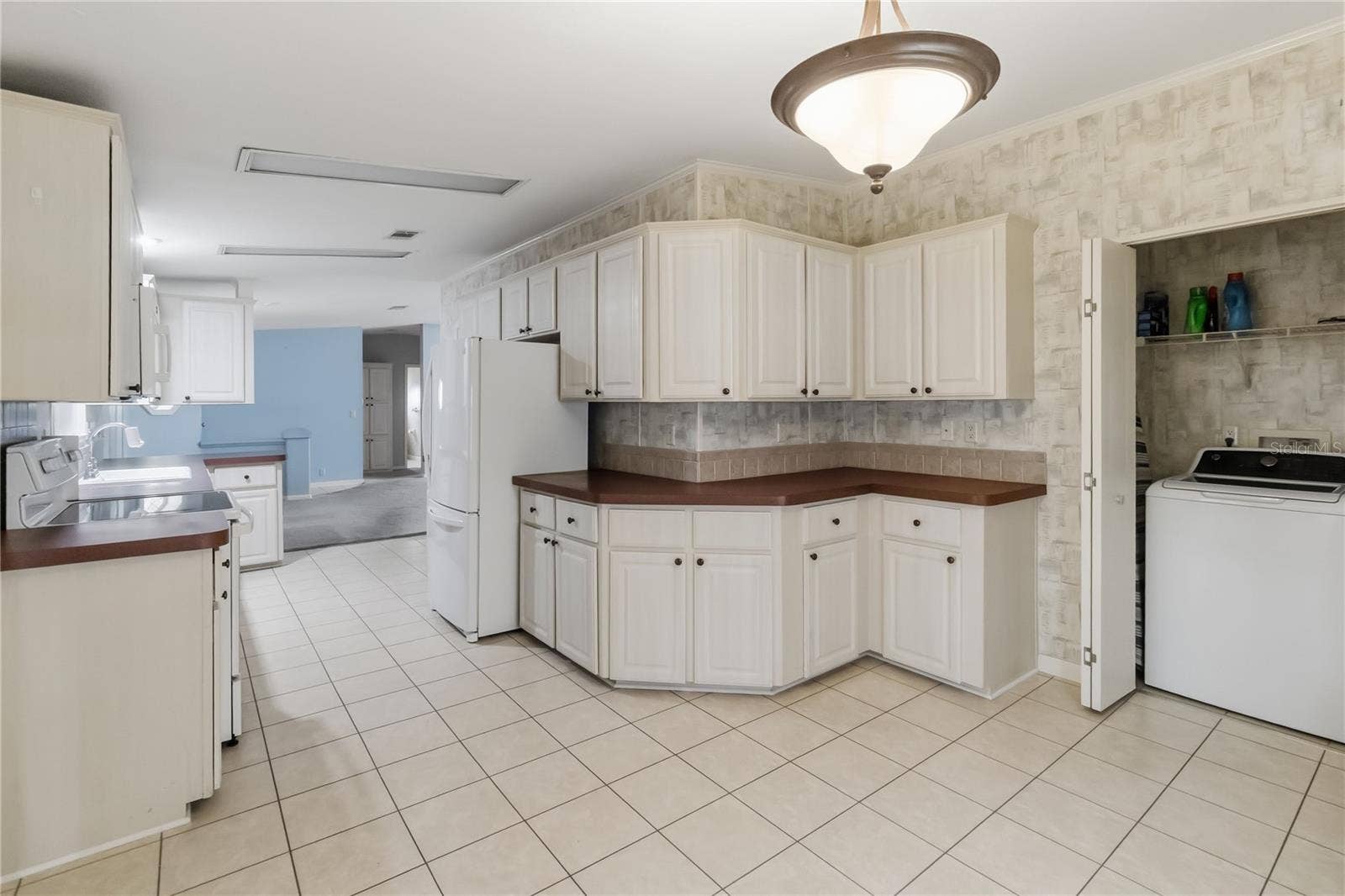 2484 LONGPINE LANE, St Cloud, FL 34772