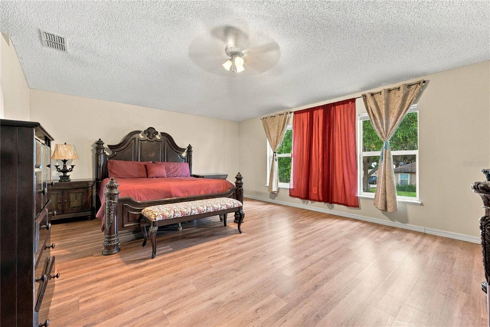 2818 SHEILA DRIVE, Apopka, FL 32712