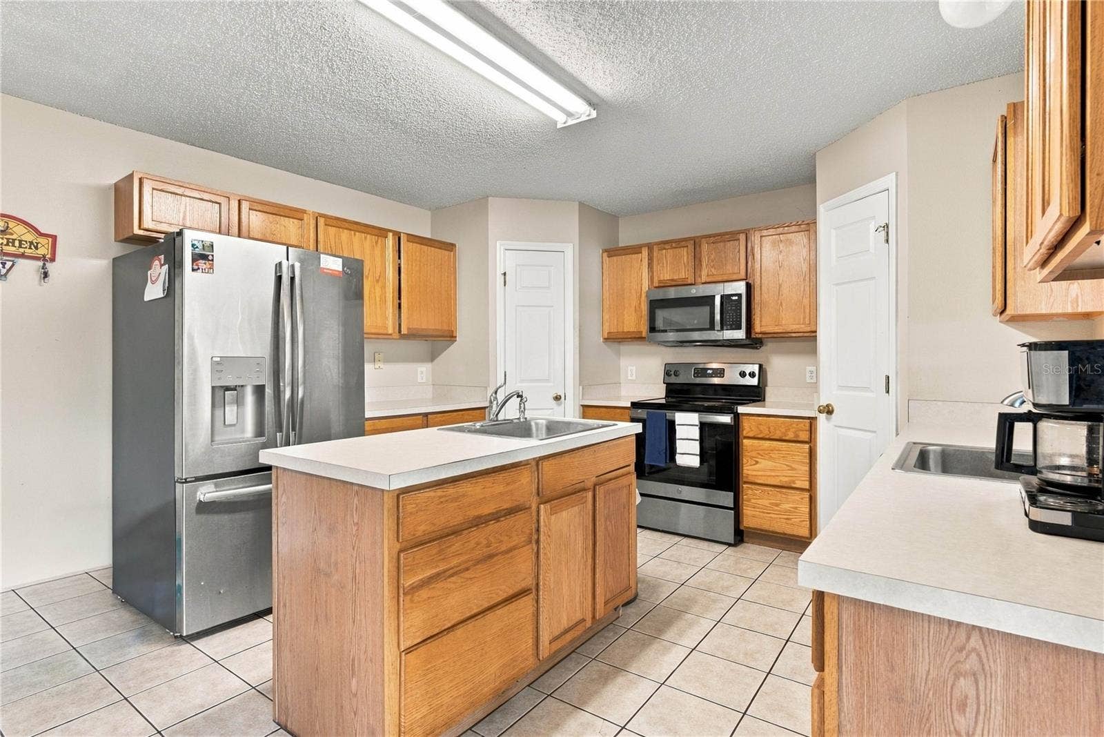 2818 SHEILA DRIVE, Apopka, FL 32712