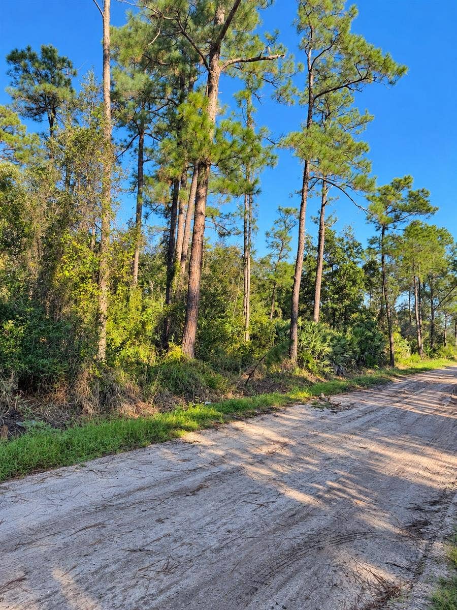 10TH AVE, Deland, FL 32724