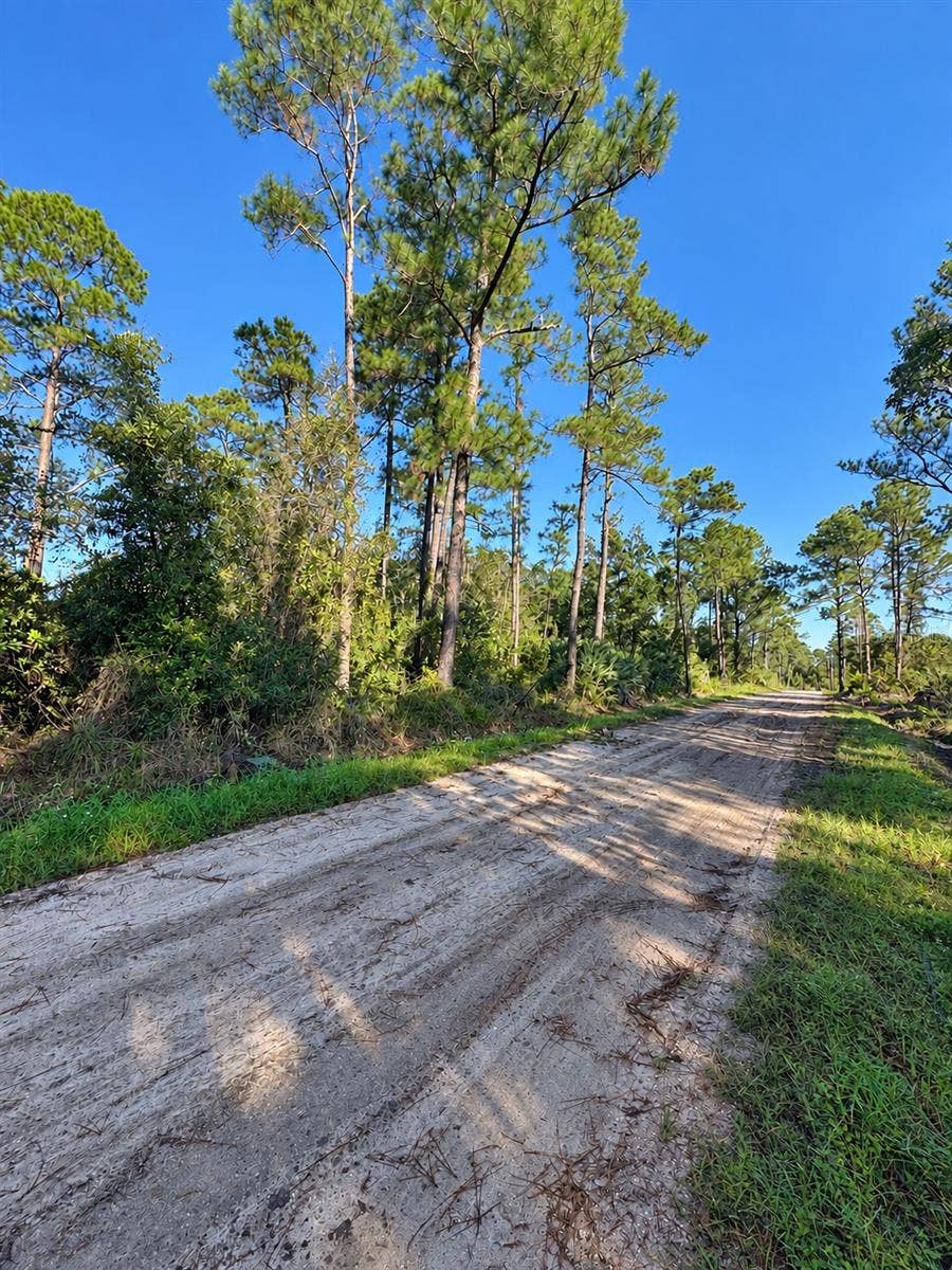 10TH AVE, Deland, FL 32724
