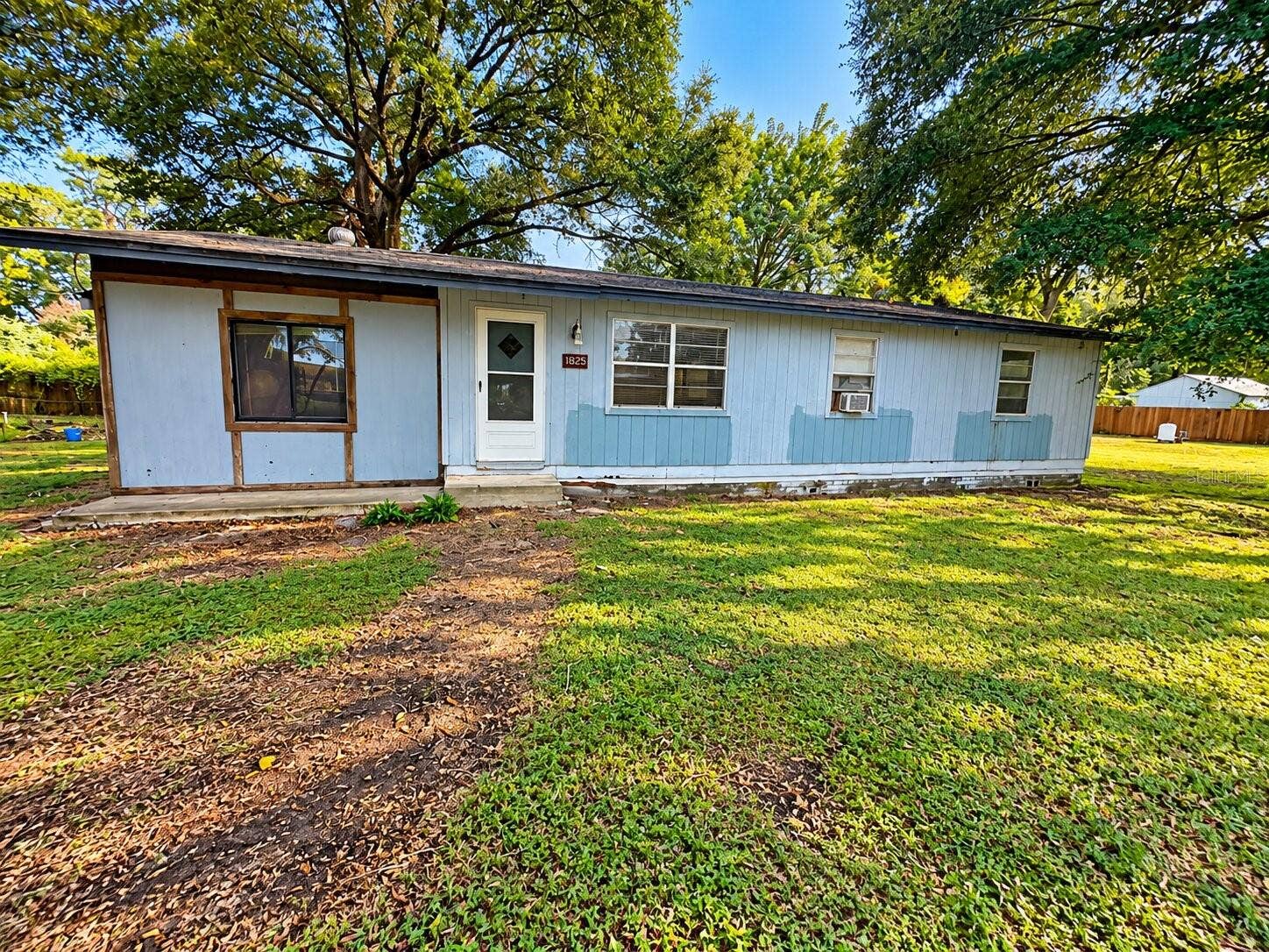 1825 HUGGINS DRIVE, Apopka, FL 32703