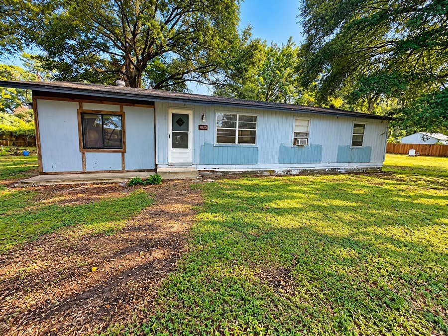 Property photo for 1825 HUGGINS DRIVE, Apopka, FL