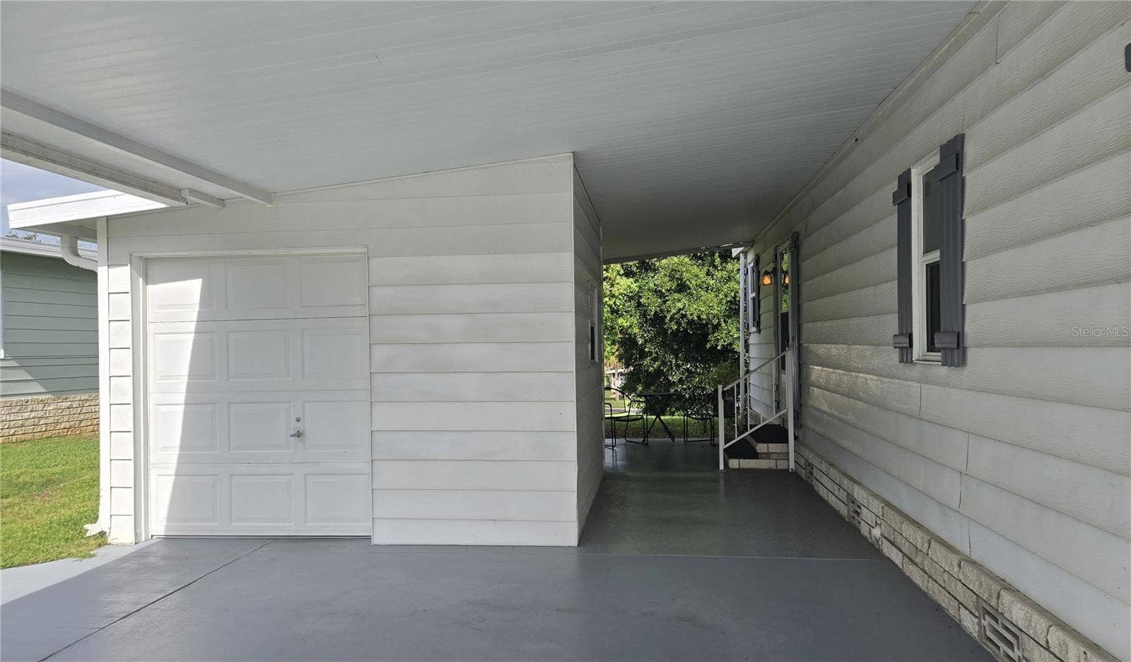 CARPORT ENTRY
