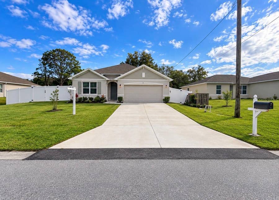 Property photo for 574 SCARSDALE STREET SW, Palm Bay, FL