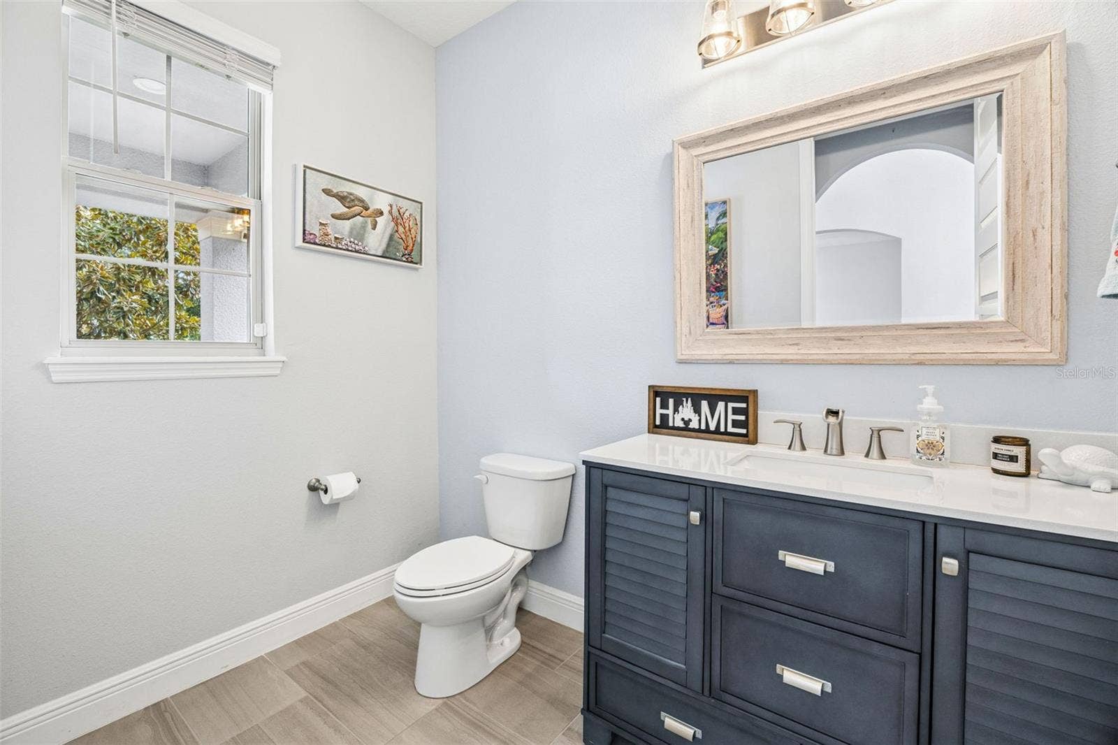 10048 BEACH PORT DRIVE, Winter Garden, FL 34787 Remodeled Powder Bath with Upgraded Cabinet & Mirror