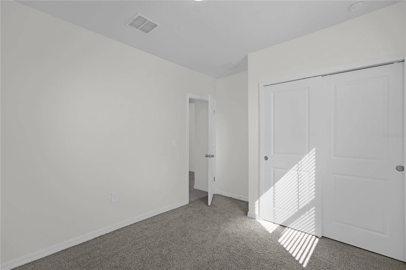 1329 OAK VALLEY DRIVE, Auburndale, FL 33823 1329 OAK VALLEY DRIVE, Auburndale, FL 33823