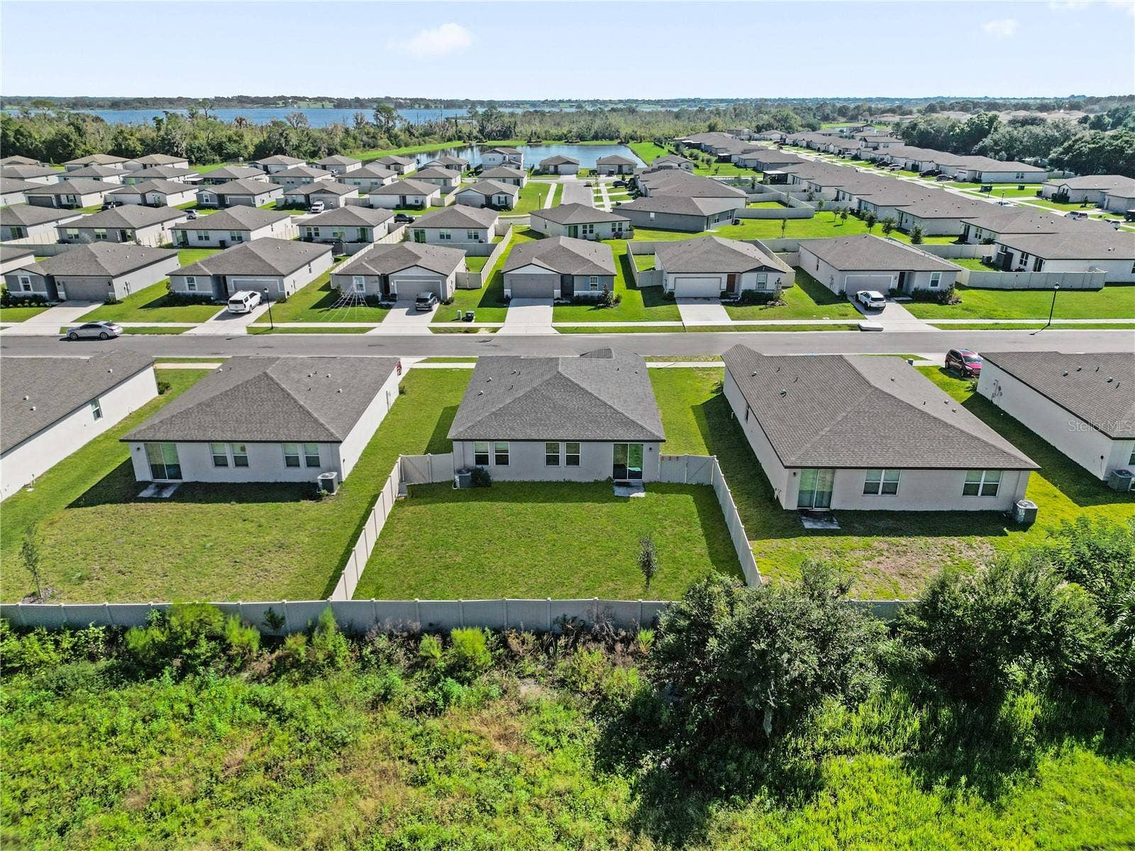 1329 OAK VALLEY DRIVE, Auburndale, FL 33823 1329 OAK VALLEY DRIVE, Auburndale, FL 33823