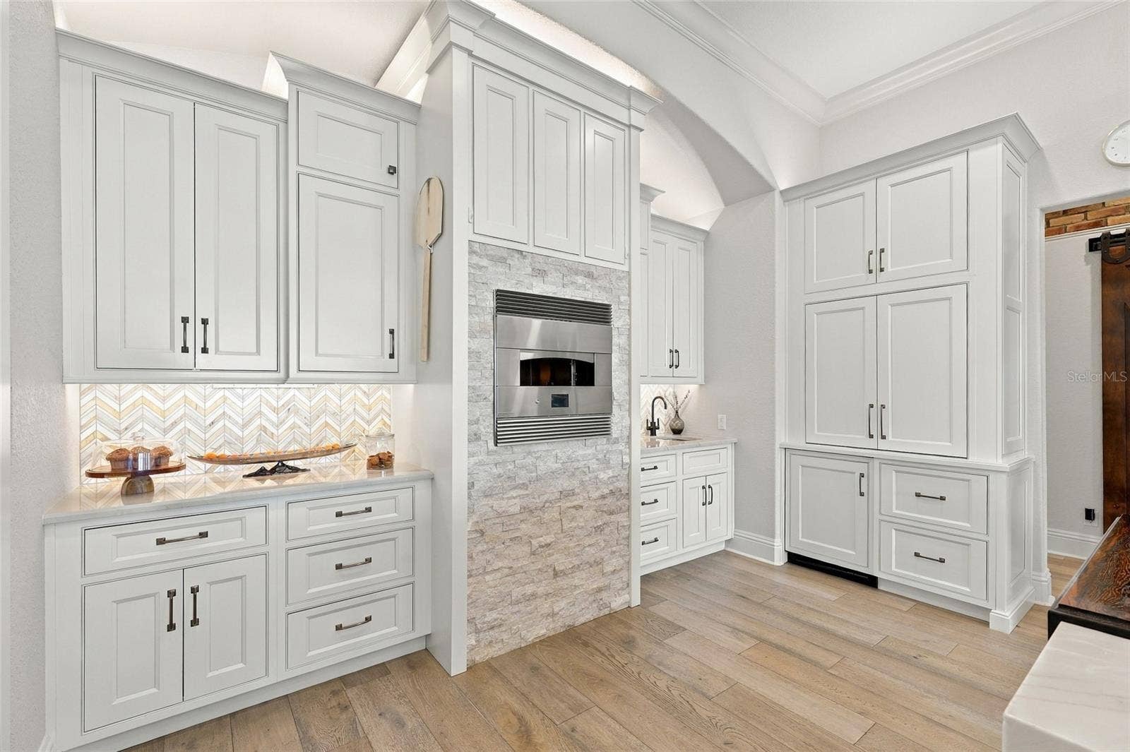 9602 MAYWOOD DRIVE, Windermere, FL 34786 9602 MAYWOOD DRIVE, Windermere, FL 34786
