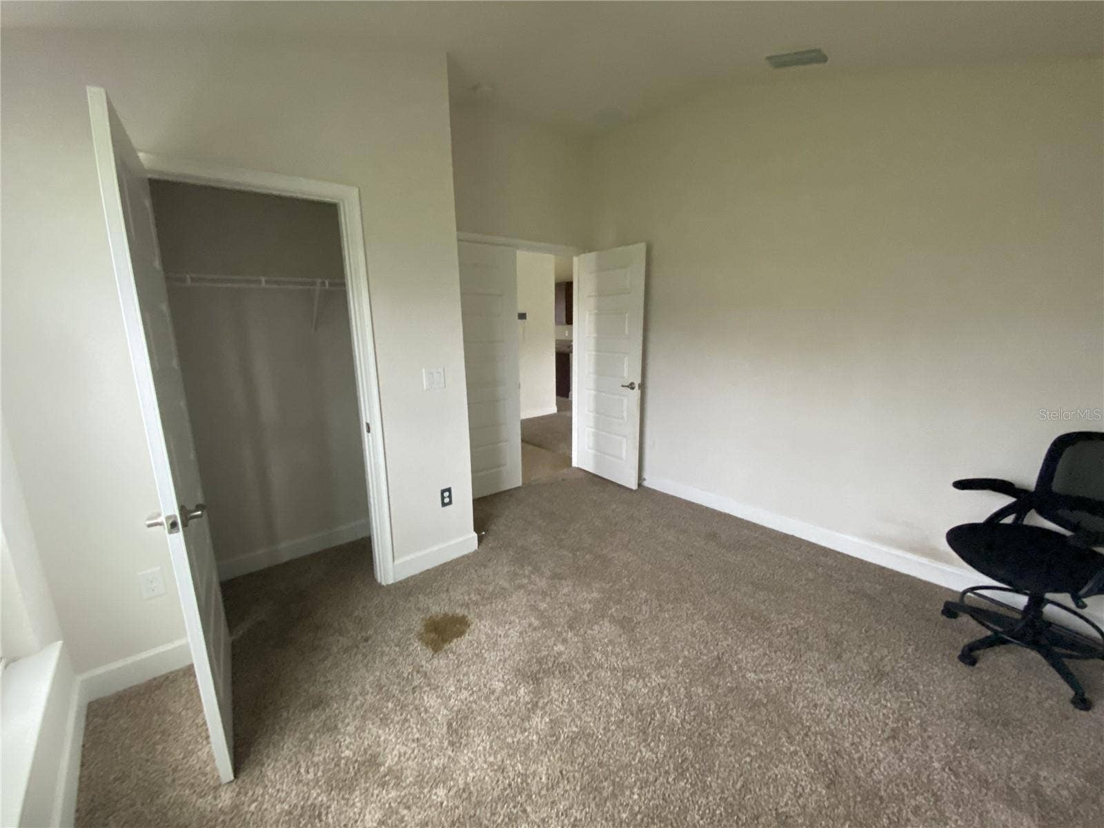 Bedroom/Office has built in closet.