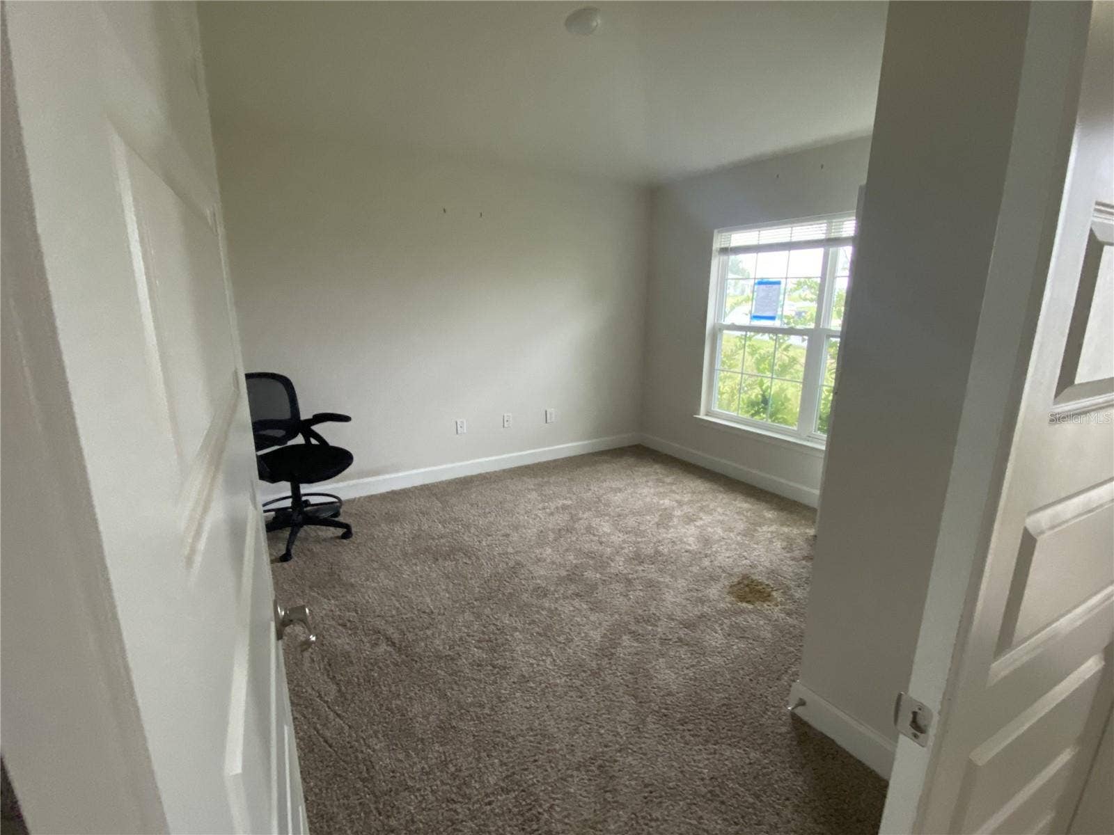 Bedroom/Office has built in closet.