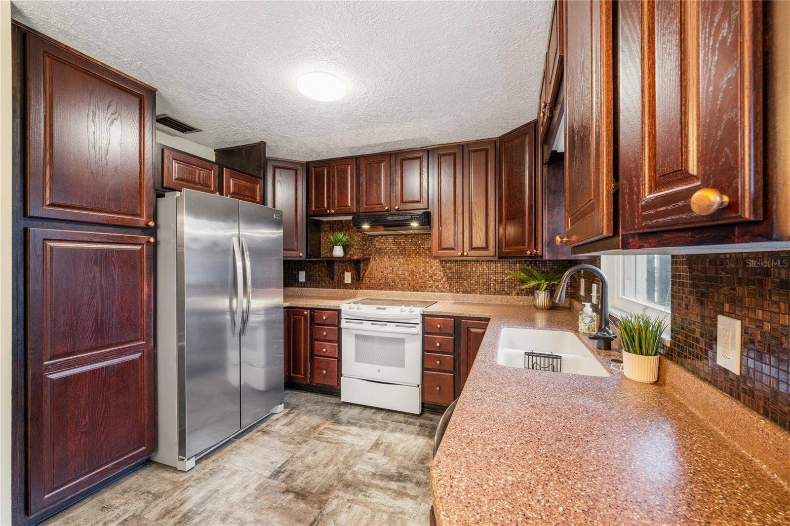 329 TANGERINE STREET, Altamonte Springs, FL 32701 329 TANGERINE STREET, Altamonte Springs, FL 32701