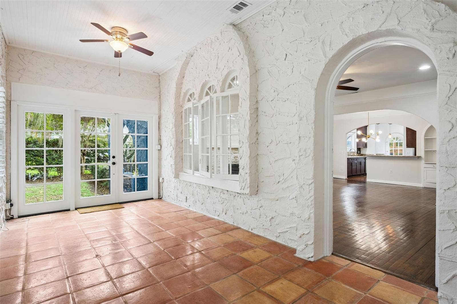 215 S LAWSONA BOULEVARD, Orlando, FL 32801 Florida Room