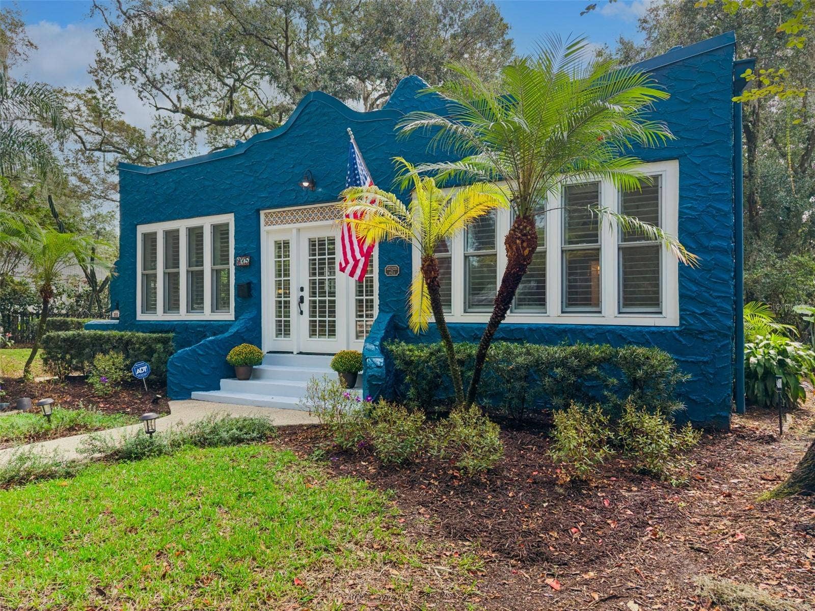 215 S LAWSONA BOULEVARD, Orlando, FL 32801 215 S LAWSONA BOULEVARD, Orlando, FL 32801