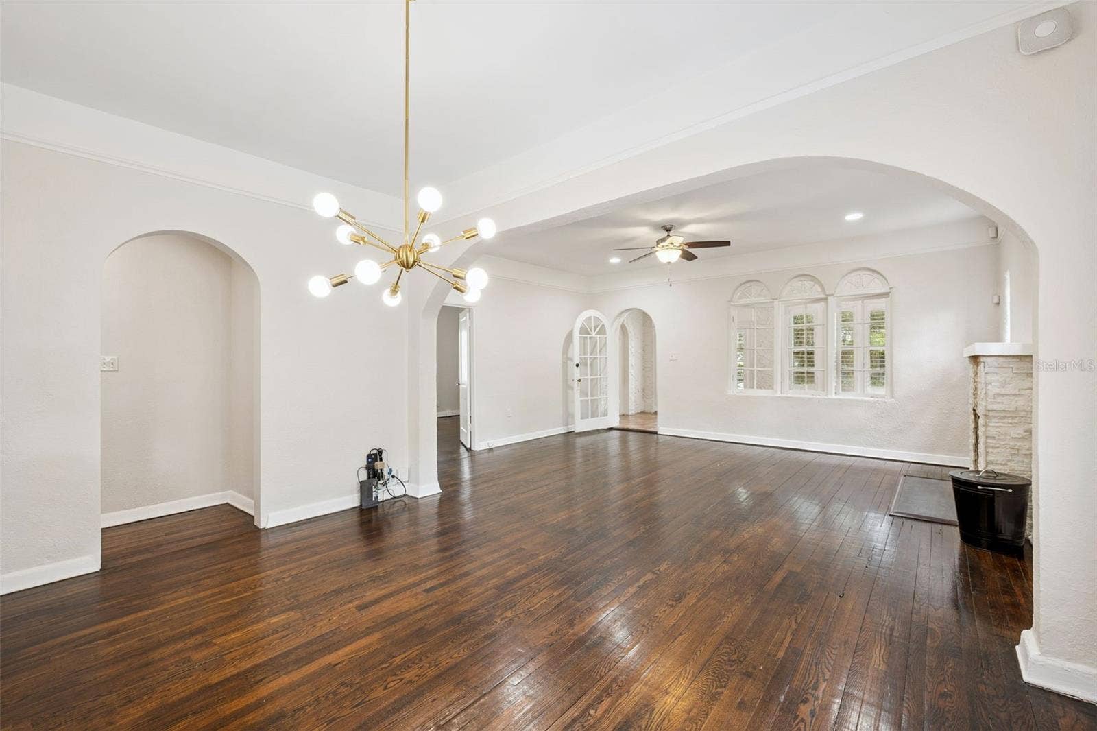 215 S LAWSONA BOULEVARD, Orlando, FL 32801 Dining Room