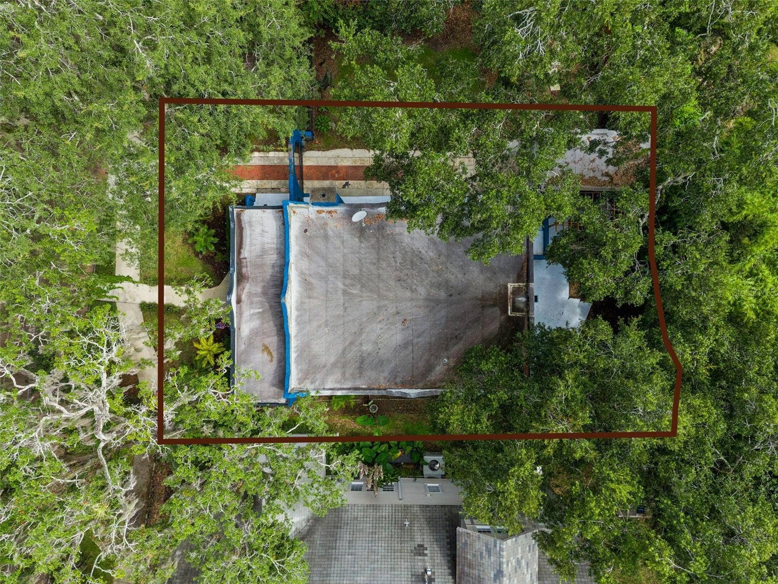 215 S LAWSONA BOULEVARD, Orlando, FL 32801 215 S LAWSONA BOULEVARD, Orlando, FL 32801
