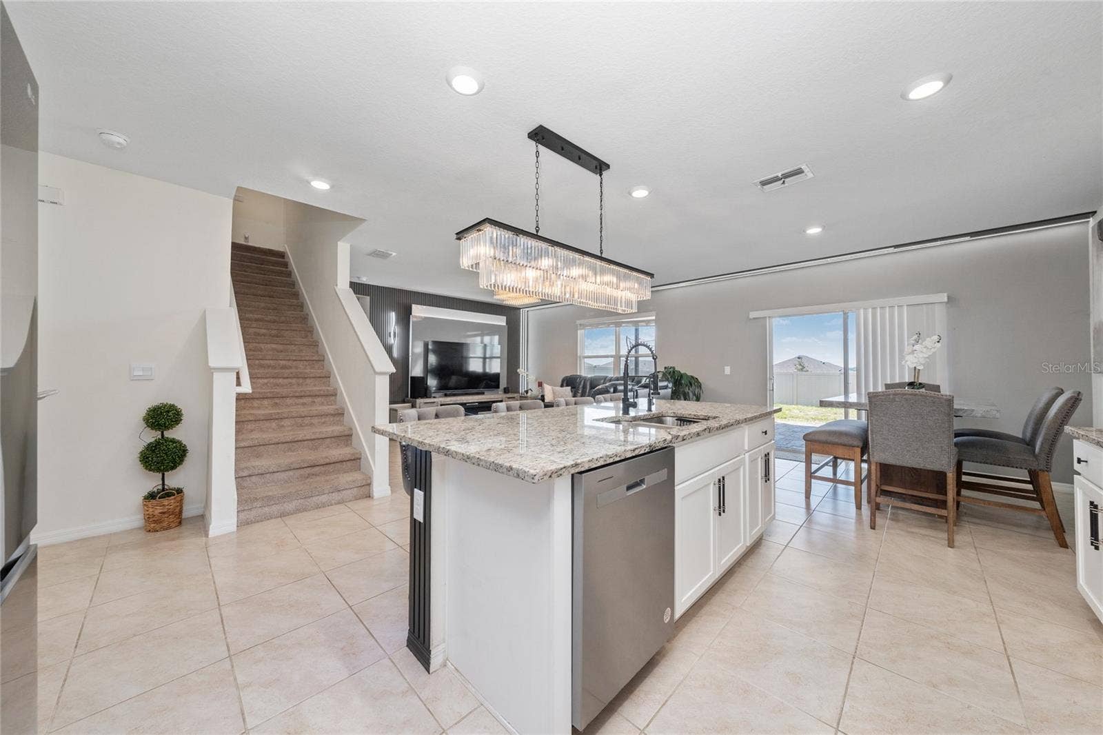 2208 CANAAN DRIVE, Lake Alfred, FL 33850
