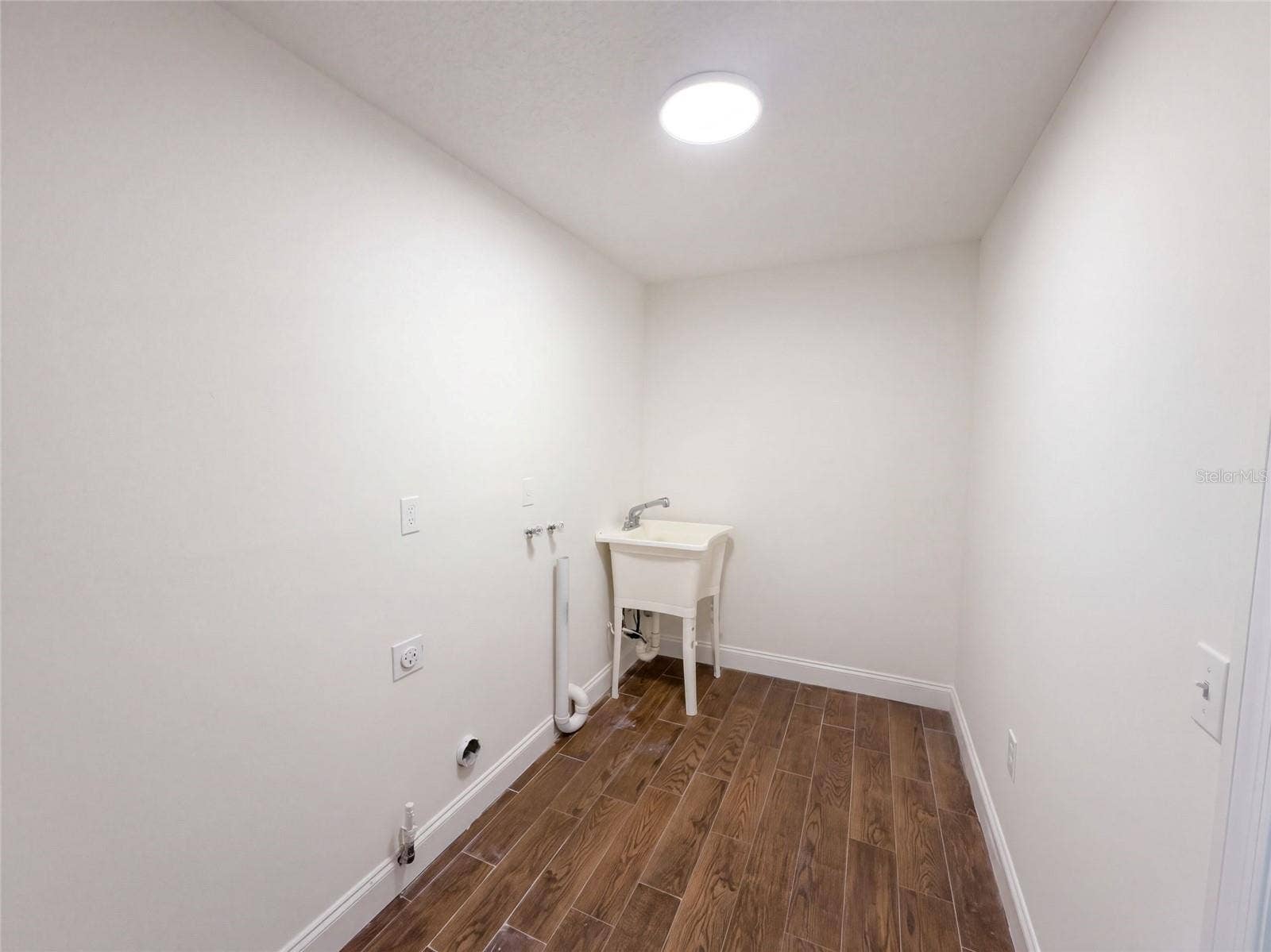2541 JASMINE TRACE DRIVE, Kissimmee, FL 34758 2541 JASMINE TRACE DRIVE, Kissimmee, FL 34758