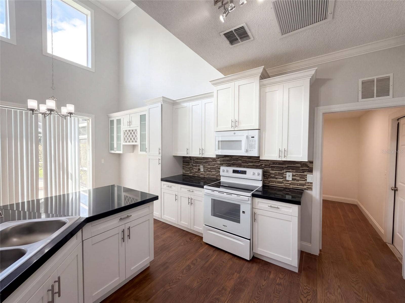 2541 JASMINE TRACE DRIVE, Kissimmee, FL 34758 2541 JASMINE TRACE DRIVE, Kissimmee, FL 34758