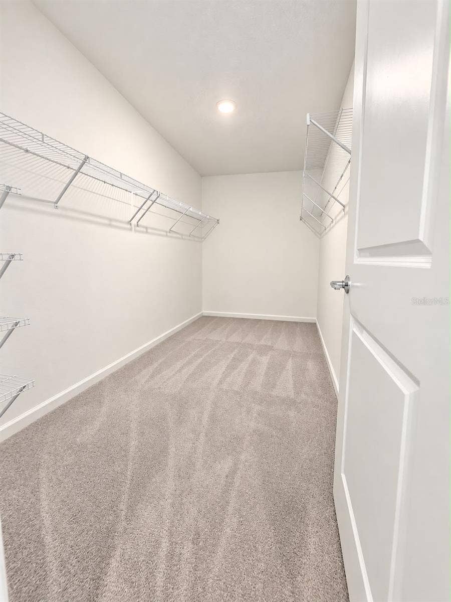 285 PINEYWOODS STREET, St Cloud, FL 34772 Walk In Closet