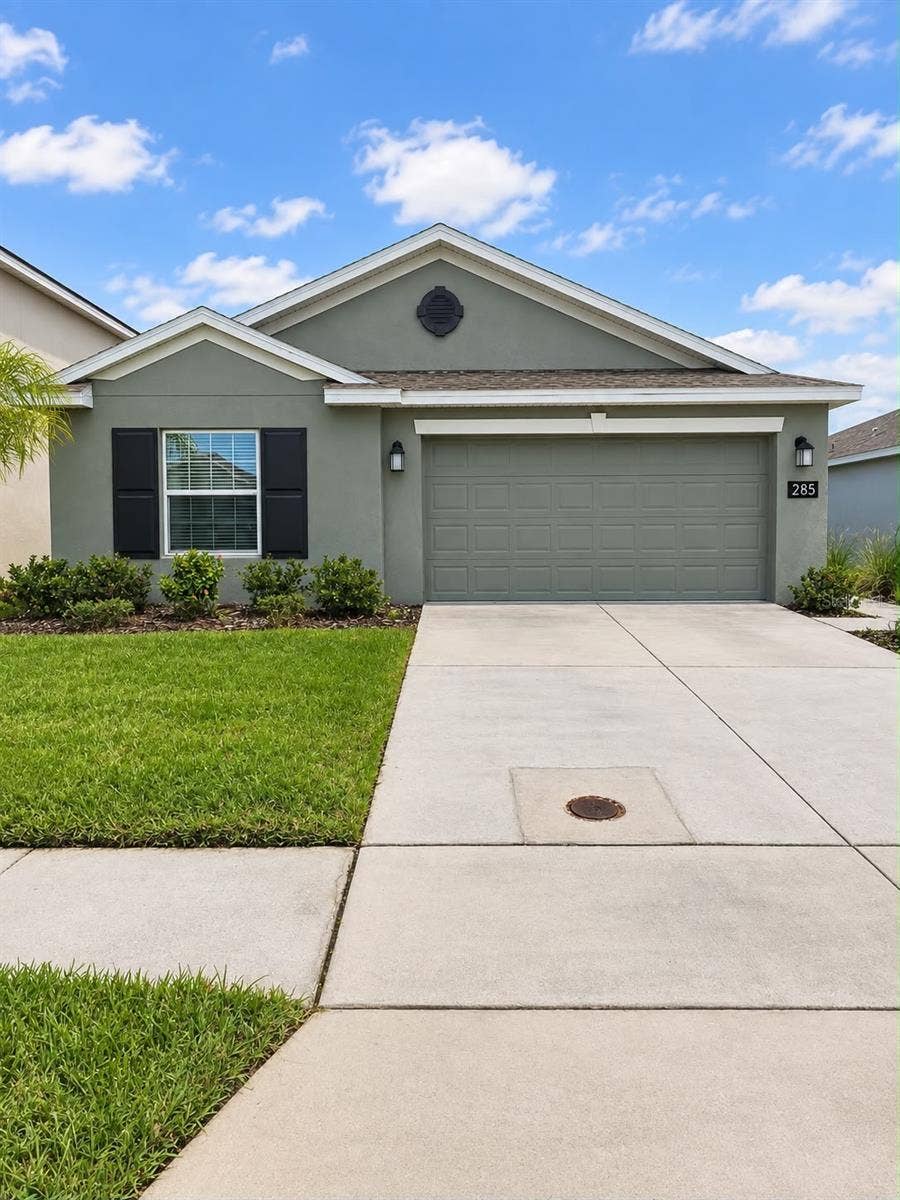 285 PINEYWOODS STREET, St Cloud, FL 34772 Front Exterior